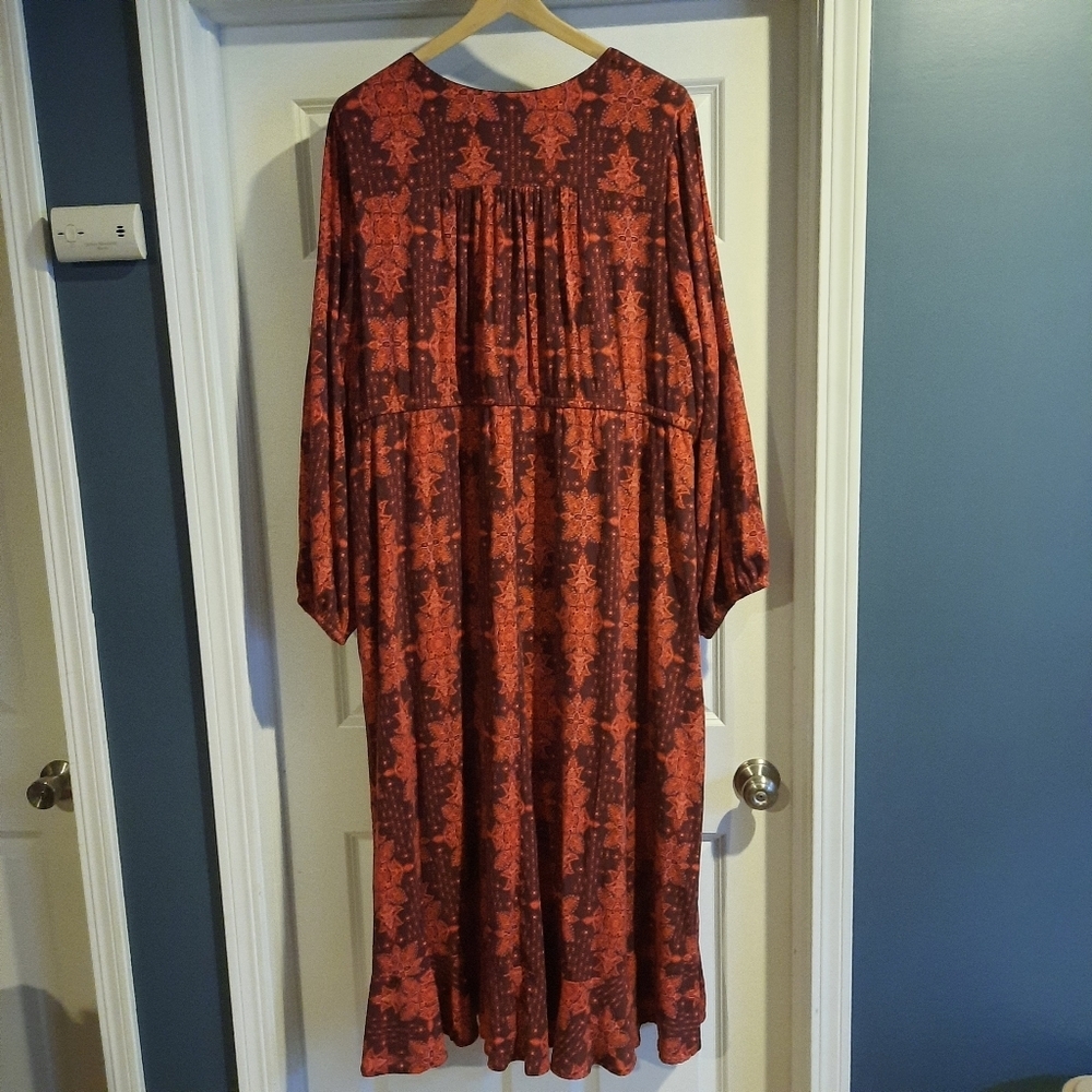 Torrid Midi Washable Crinkle Gauze Dress Size 4‎ 4X Surplice Neck Boho Medallion - Picture 8 of 16